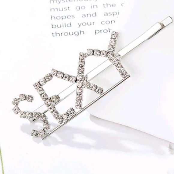 Accessories - SEXY Silver Rhinestone Hair Clip Pin